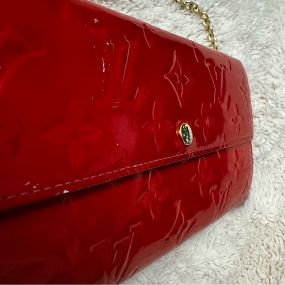 Vernis Louis Vuitton Wallet - Picture 4 of 12